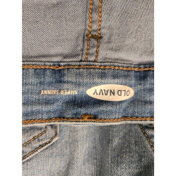 Old Navy Super Skinny Women's Size 12 PETITE Light Blue Lightweight Jeans - Picture 3 of 4
